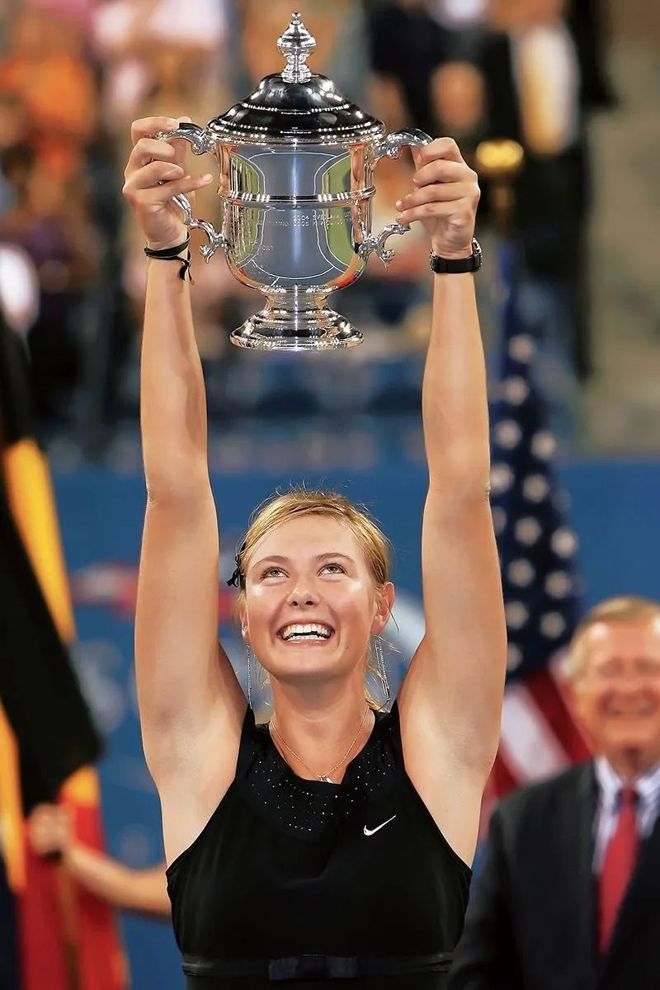 莎拉波娃迎来七赛季出色发挥，瑞士队观众热烈欢呼！热度持续攀升的简单介绍